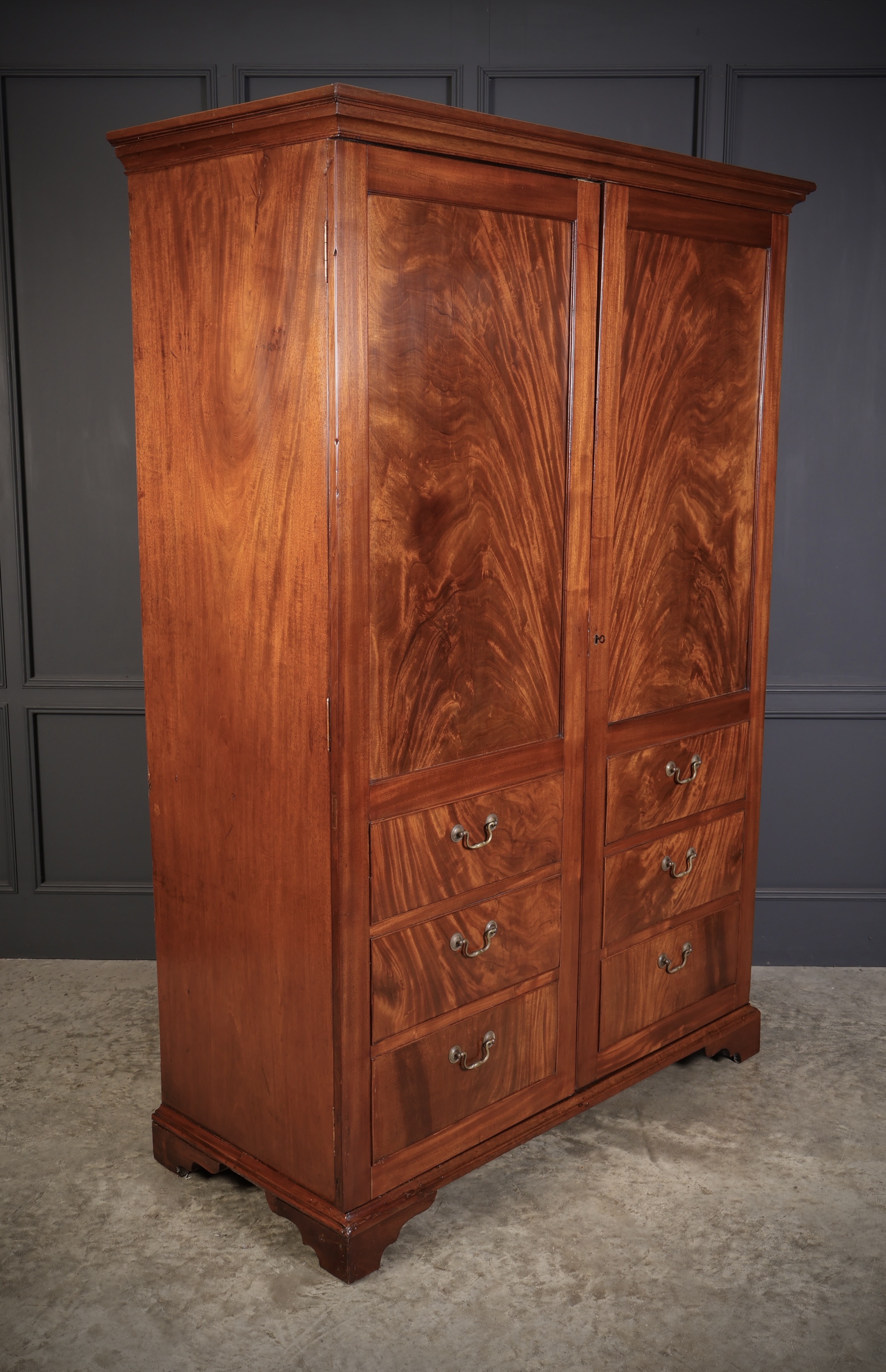 Georgian Flame Mahogany Wardrobe antique wardrobes Antique Furniture 3